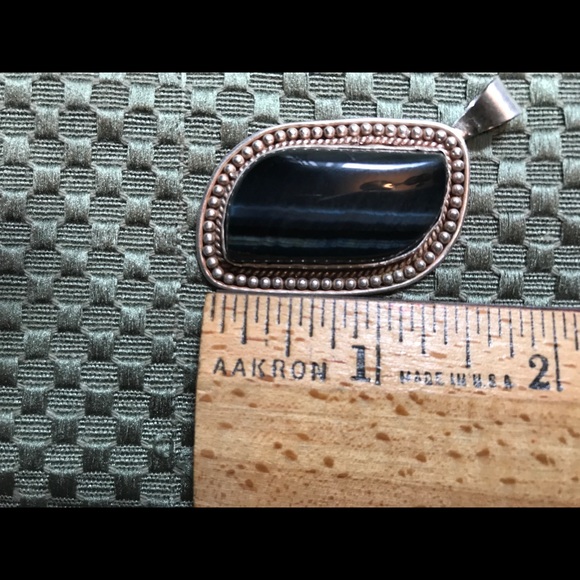 Black Agate Cabochon Pendant - Picture 4 of 4